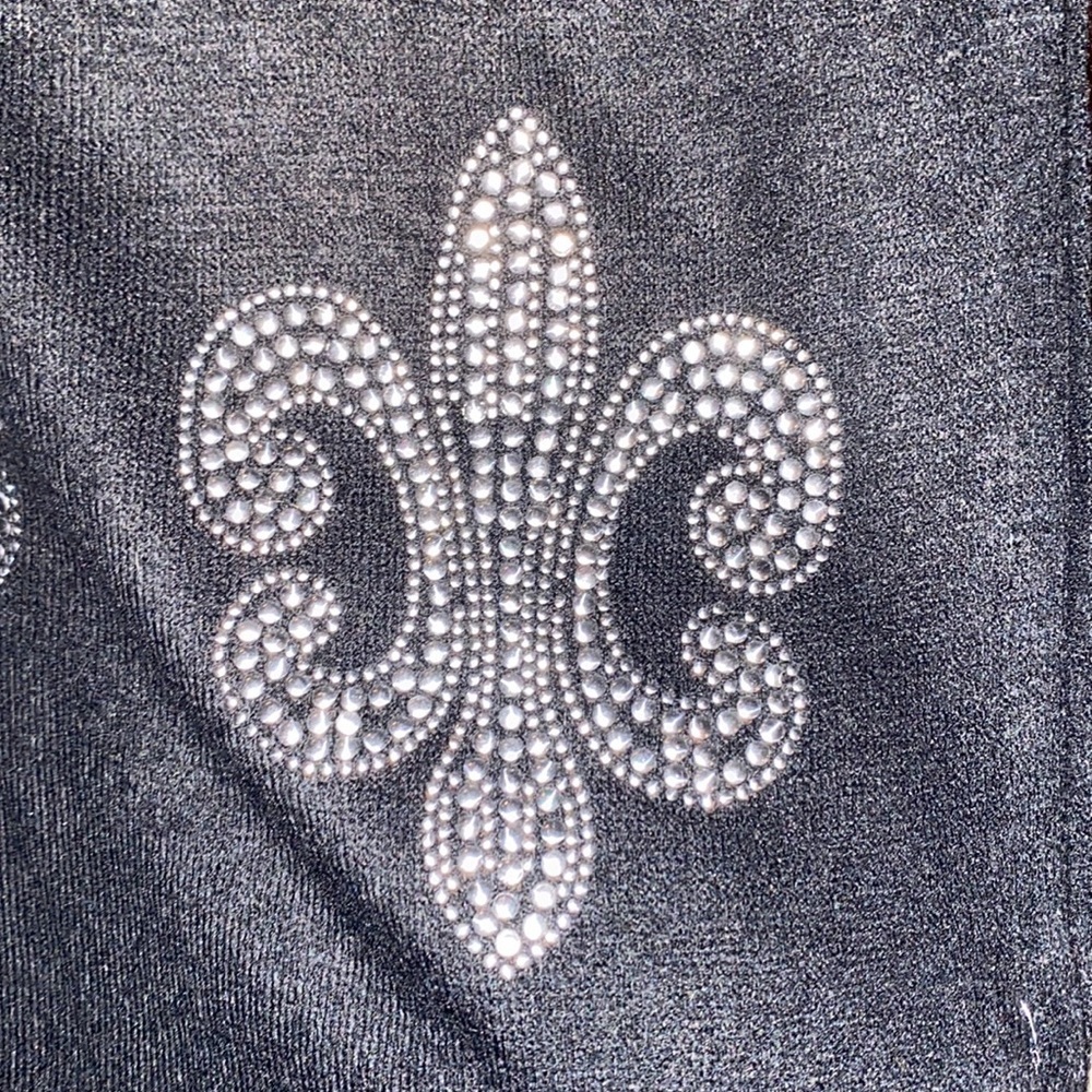 BX43 Black with silver design scarf - Picture 2 of 4